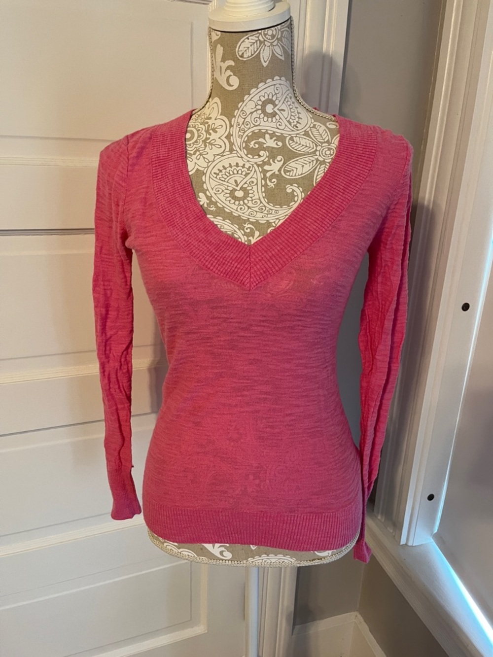 Size S Express Pink V-Neck Sweater Smoke and Pet Free